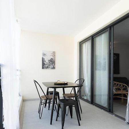 M Safirina Apartment Saint-Paul Bagian luar foto