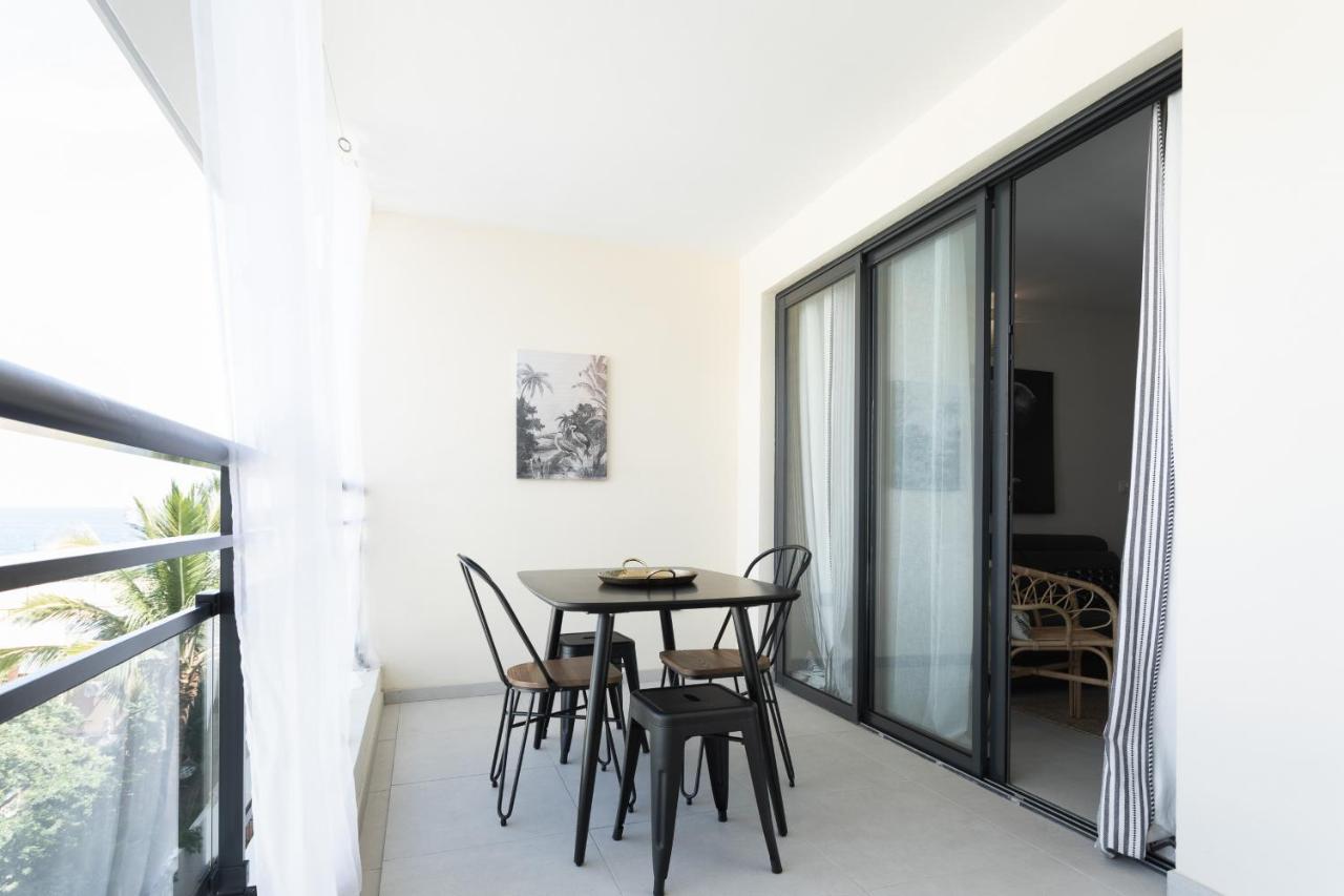 M Safirina Apartment Saint-Paul Bagian luar foto
